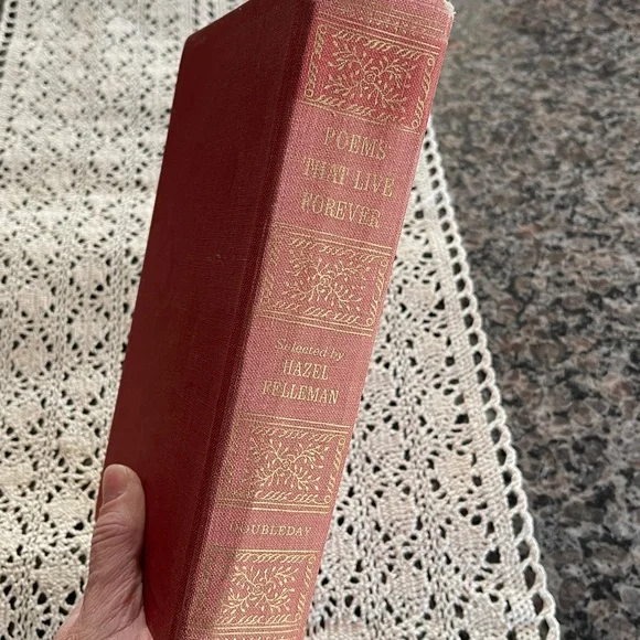 Vintage Red Hardcover Poetry Book 🌺 - Picture 2 of 9